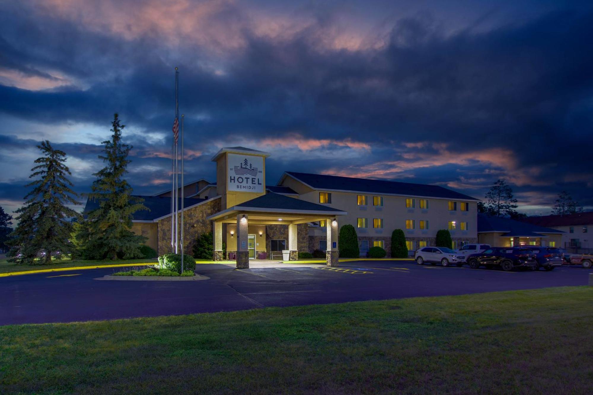 Hotel Bemidji Exterior photo
